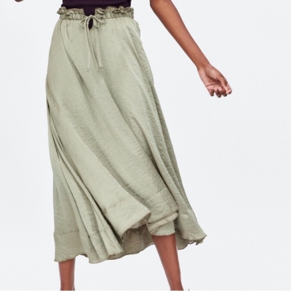 Zara sage satin karki Sage midi skirt with tie front - Picture 1 of 6